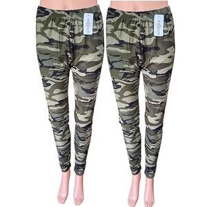 NWT ~ 2 Pairs CAMO Leggings by DU NORTH Camouflage ~ Women's Size Diva (12-26)